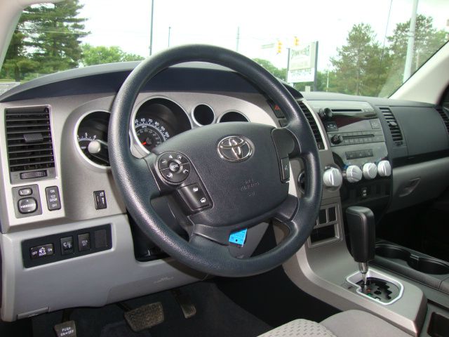 Toyota Tundra 2012 photo 19