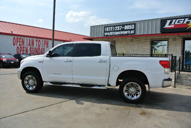 Toyota Tundra 2012 photo 2