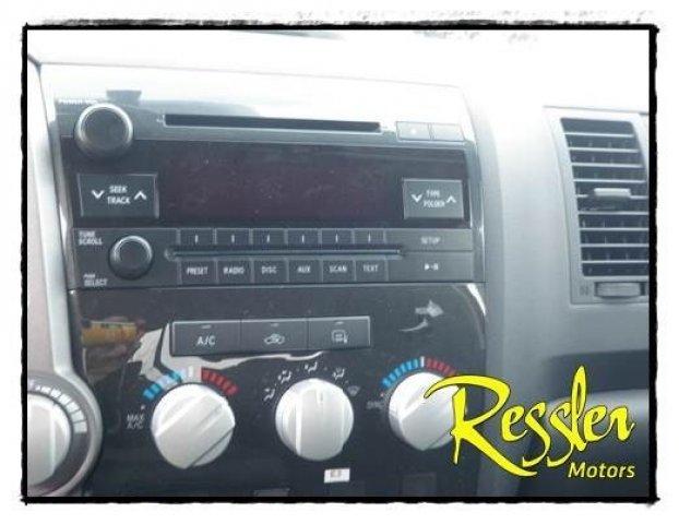 Toyota Tundra 2012 photo 3