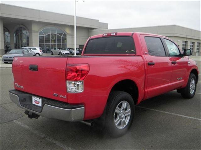 Toyota Tundra 2012 photo 2