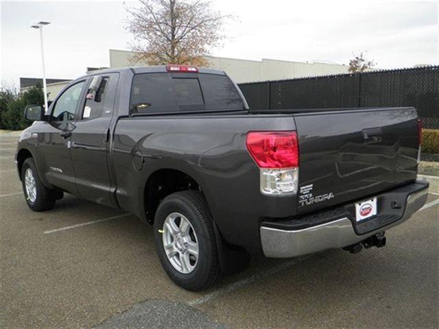 Toyota Tundra 2012 photo 3