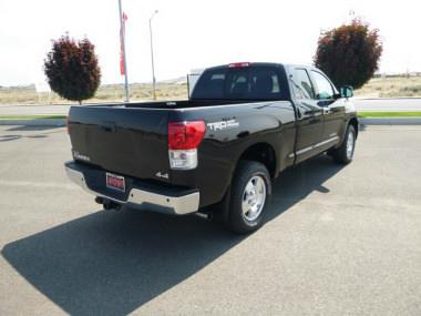 Toyota Tundra 2013 photo 2