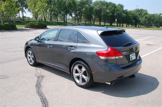 Toyota Venza 2009 photo 2