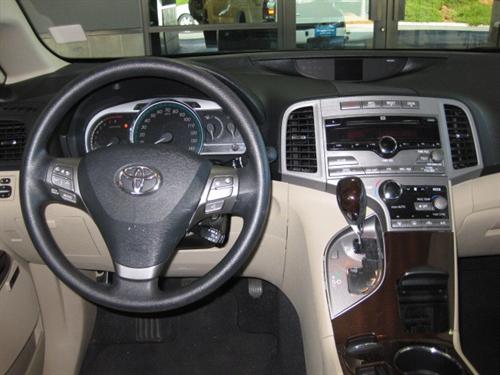 Toyota Venza 2009 photo 2