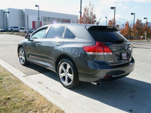 Toyota Venza 2009 photo 2