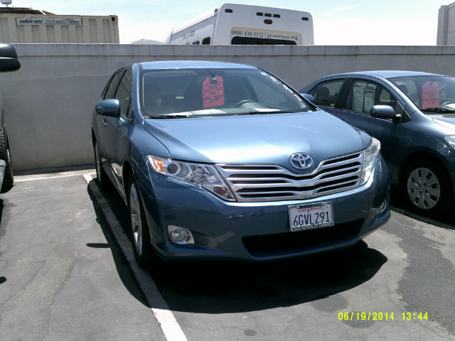Toyota Venza 2009 photo 2