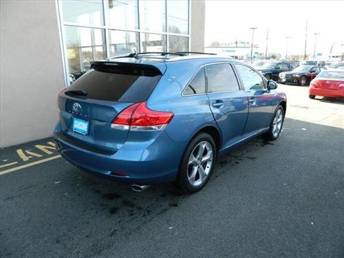 Toyota Venza 2009 photo 2