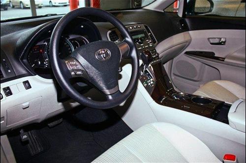 Toyota Venza 2009 photo 2