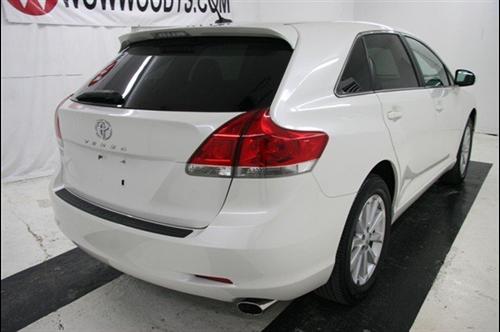 Toyota Venza 2009 photo 2