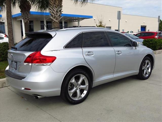 Toyota Venza 2010 photo 4