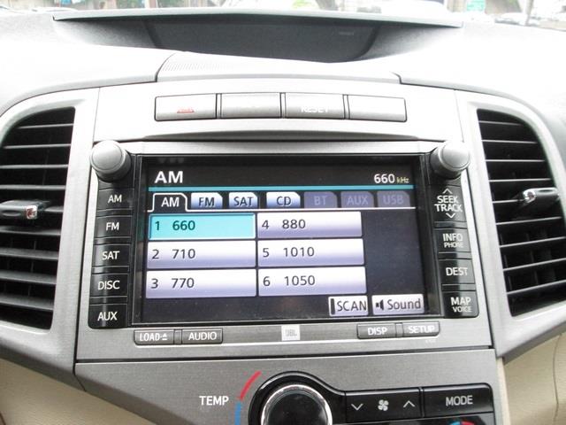 Toyota Venza 2010 photo 2