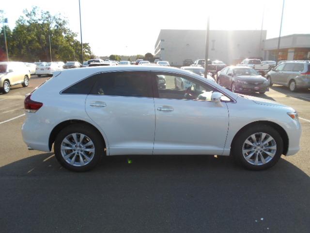 Toyota Venza 2013 photo 1