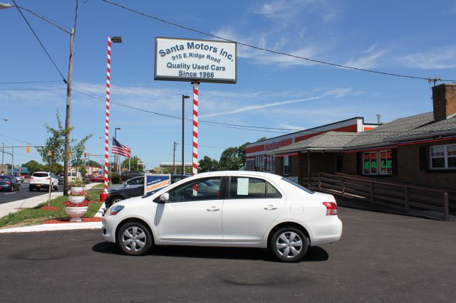 Toyota Yaris 2007 photo 2