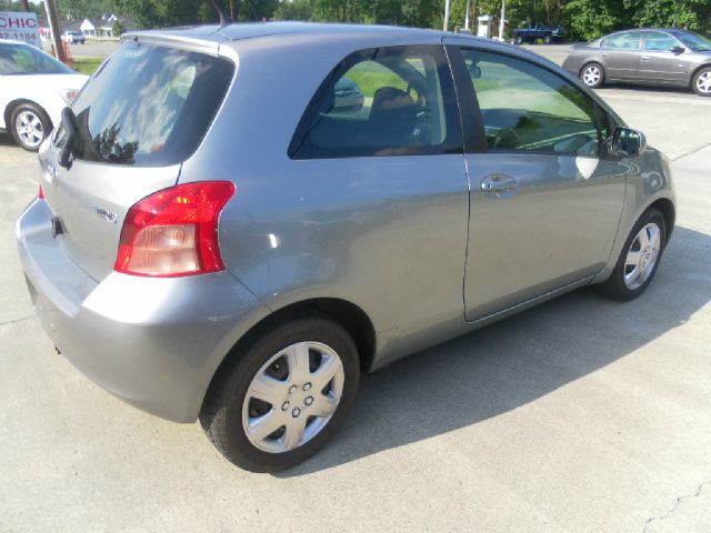 Toyota Yaris 2007 photo 1