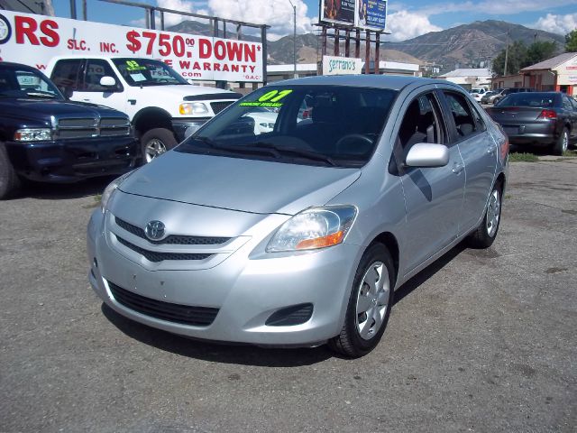 Toyota Yaris 2007 photo 2