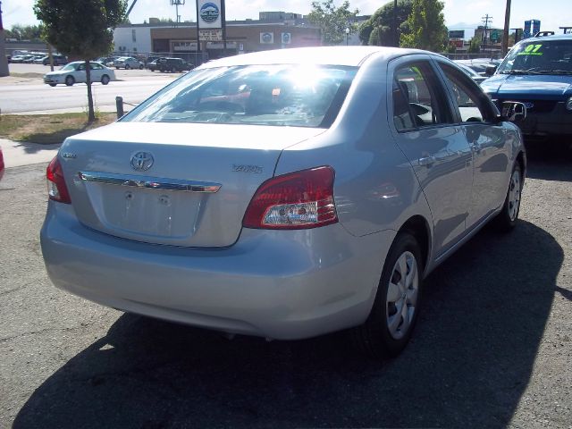 Toyota Yaris 2007 photo 3