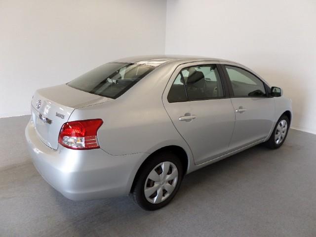 Toyota Yaris 2007 photo 3