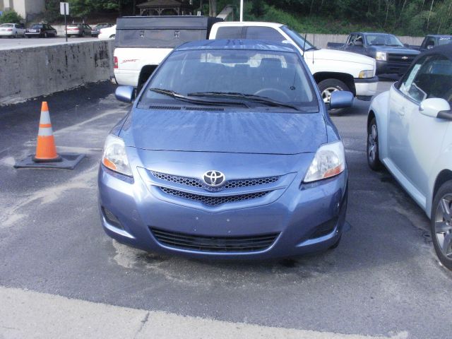 Toyota Yaris 2007 photo 1