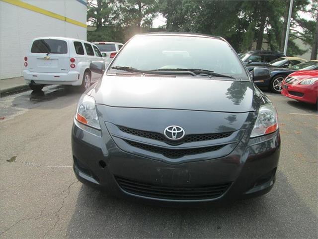 Toyota Yaris Unknown Sedan