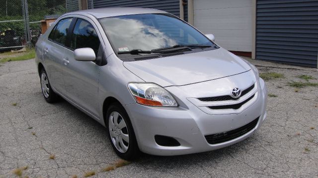 Toyota Yaris 2007 photo 3