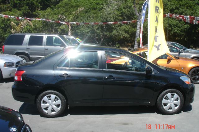 Toyota Yaris 2007 photo 3