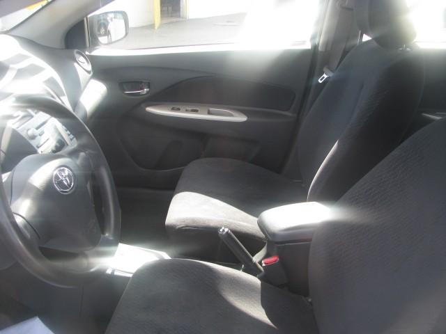 Toyota Yaris 2008 photo 3