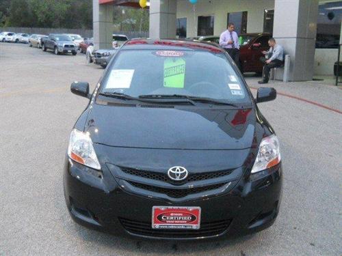 Toyota Yaris 2008 photo 1