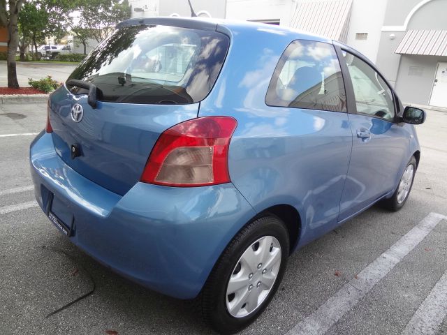 Toyota Yaris 2008 photo 1