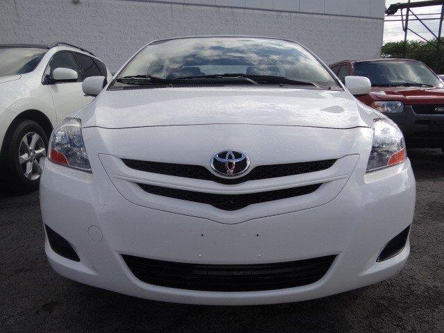 Toyota Yaris 2008 photo 1