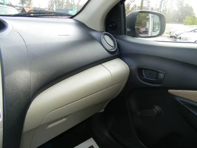 Toyota Yaris 2008 photo 3