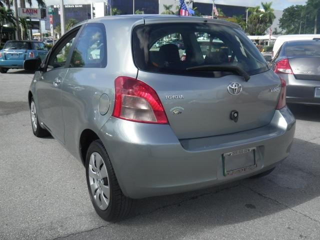 Toyota Yaris 2008 photo 2