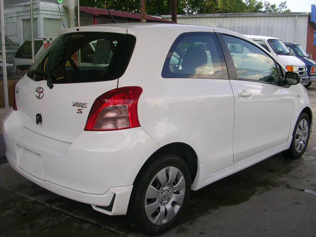 Toyota Yaris 2008 photo 1