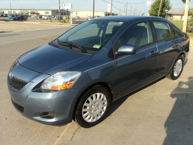Toyota Yaris 2009 photo 1