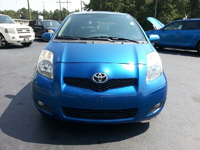 Toyota Yaris 2009 photo 1
