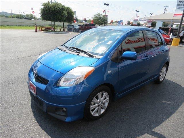 Toyota Yaris 2009 photo 2