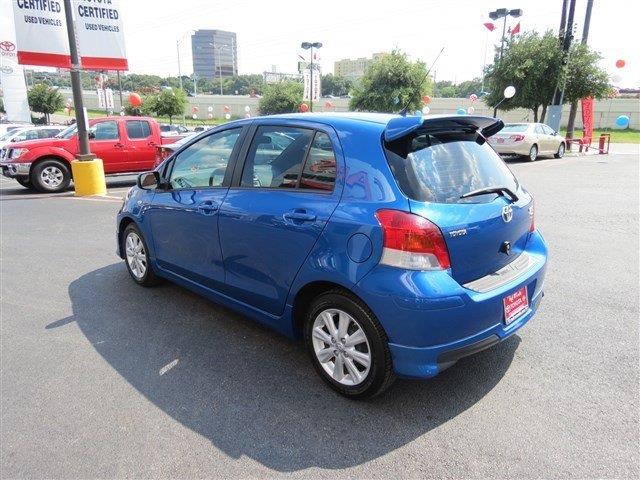 Toyota Yaris 2009 photo 4