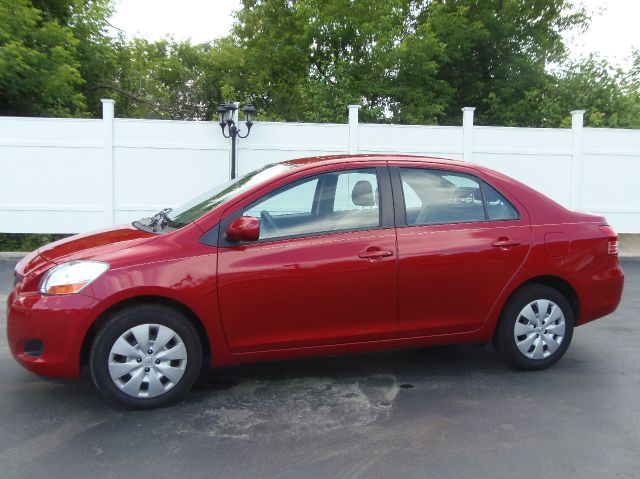 Toyota Yaris 2009 photo 1