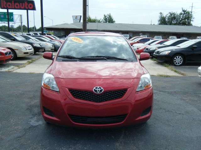 Toyota Yaris 2009 photo 1