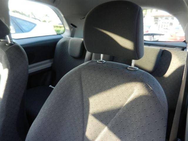 Toyota Yaris 2009 photo 2