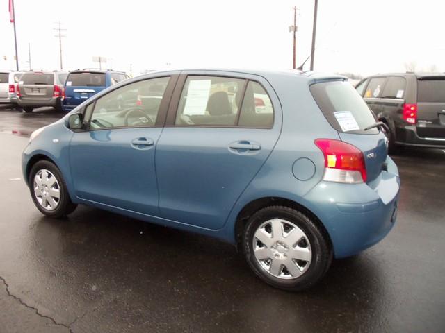 Toyota Yaris 2009 photo 3