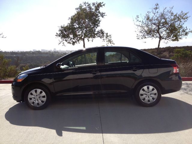 Toyota Yaris ETC Limited Ediion Sedan