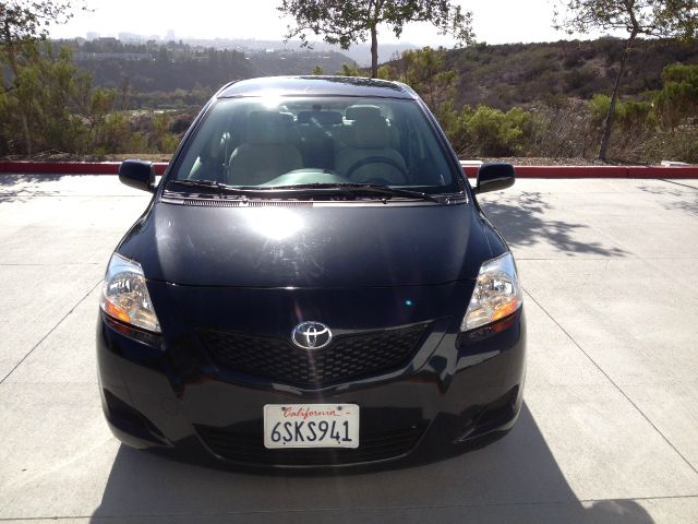 Toyota Yaris 2009 photo 1