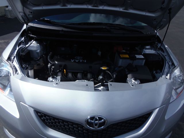Toyota Yaris 2009 photo 1