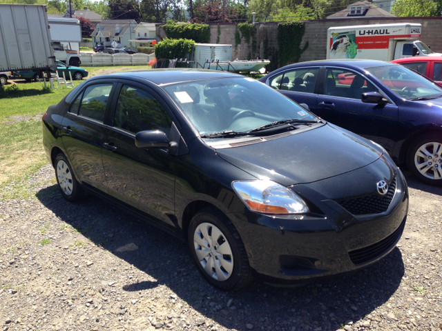Toyota Yaris 2009 photo 1