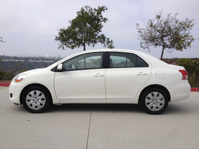 Toyota Yaris 2009 photo 3