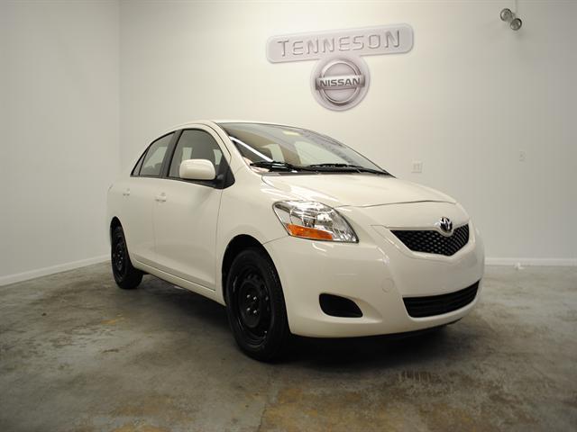 Toyota Yaris 2009 photo 2