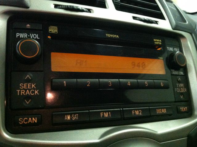 Toyota Yaris 2010 photo 13