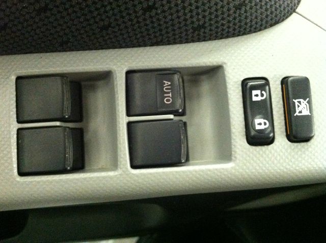 Toyota Yaris 2010 photo 16