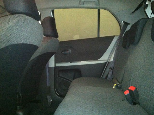 Toyota Yaris 2010 photo 9