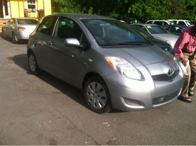 Toyota Yaris 2010 photo 10